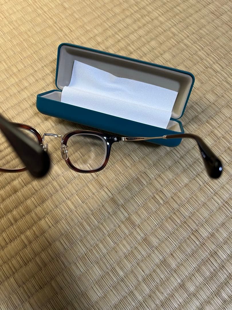 美品◎JINS ジンズ　目が小さくならないメガネ