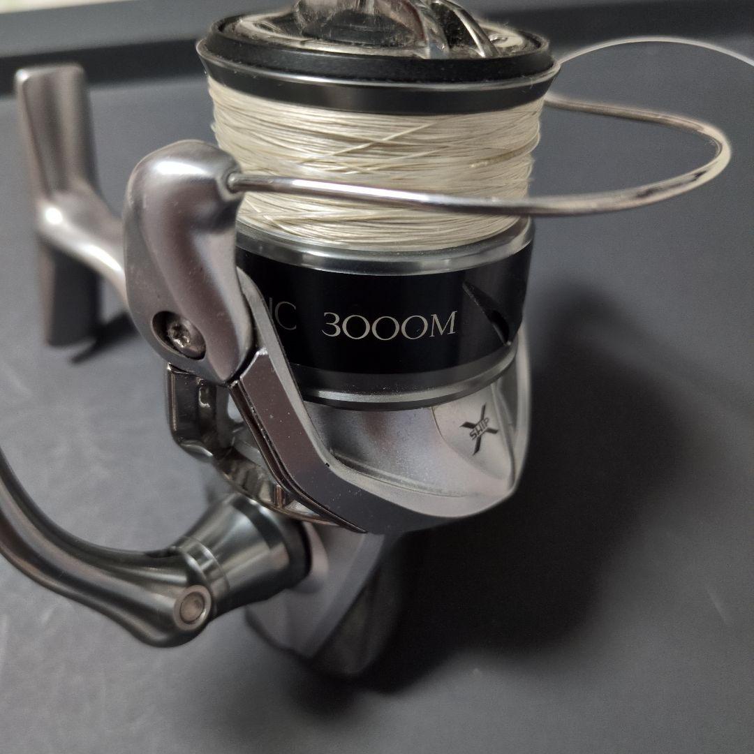 シマノ15 STRADIC 3000M スピニングリール