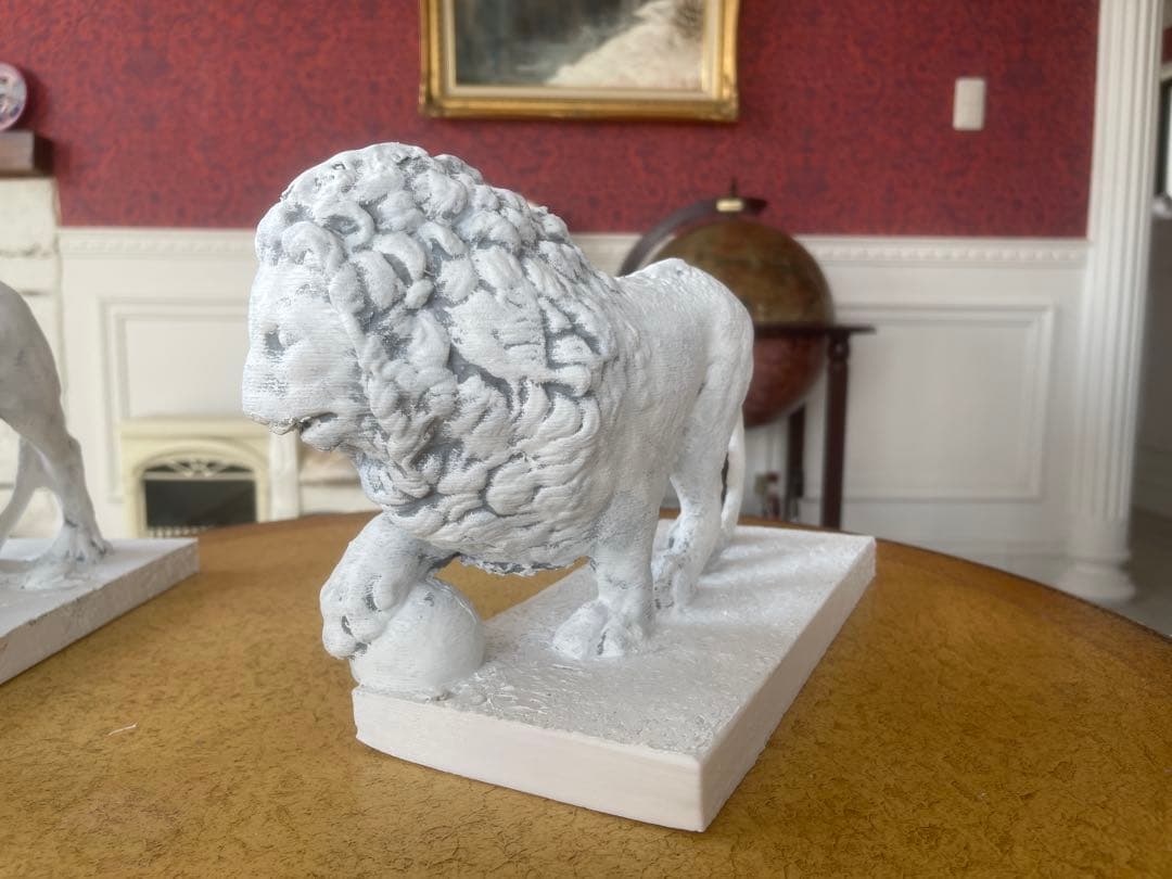 メディチライオンの像 ヴァッカ と ファンチェッリ (2 lions)