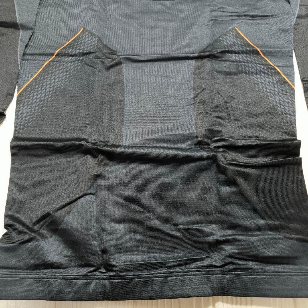 新品　SIXPAD　シックスパッド　トレーニングスーツ ロングスリーブ メンズL