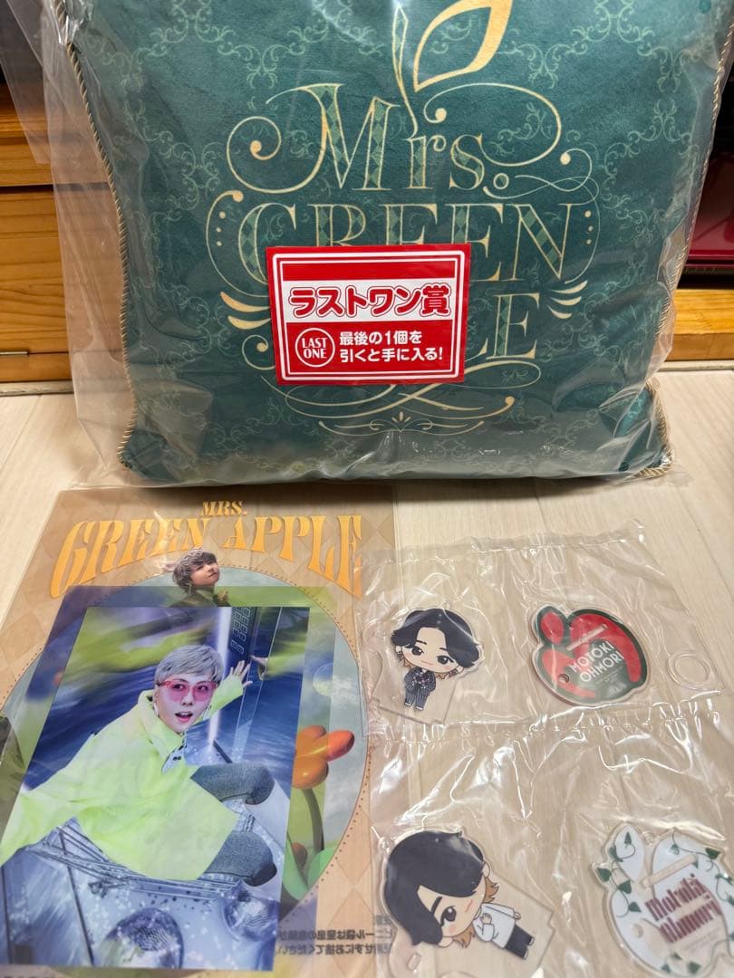 1番くじ Mrs. GREEN APPLE ラストワン賞 クッション ミセス