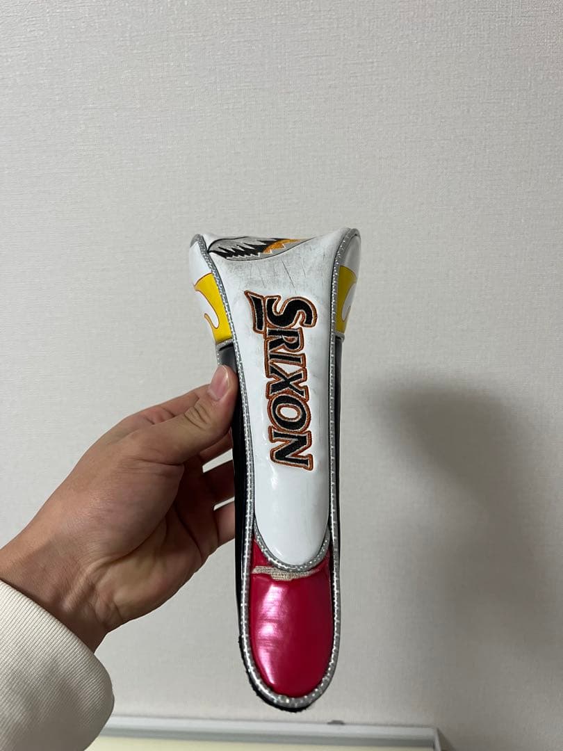 スリクソンキャディバック　ガオモンスター　ヘッドカバー、アイアンカバー、フード付