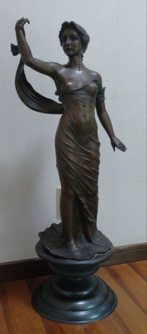 ブロンズ像風　鉄像　女性像 　約90cm