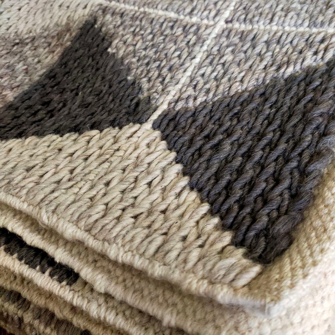 ウニコ　手編み ウールラグ　 北欧モダン シンプルデザイン　カーペット　絨毯