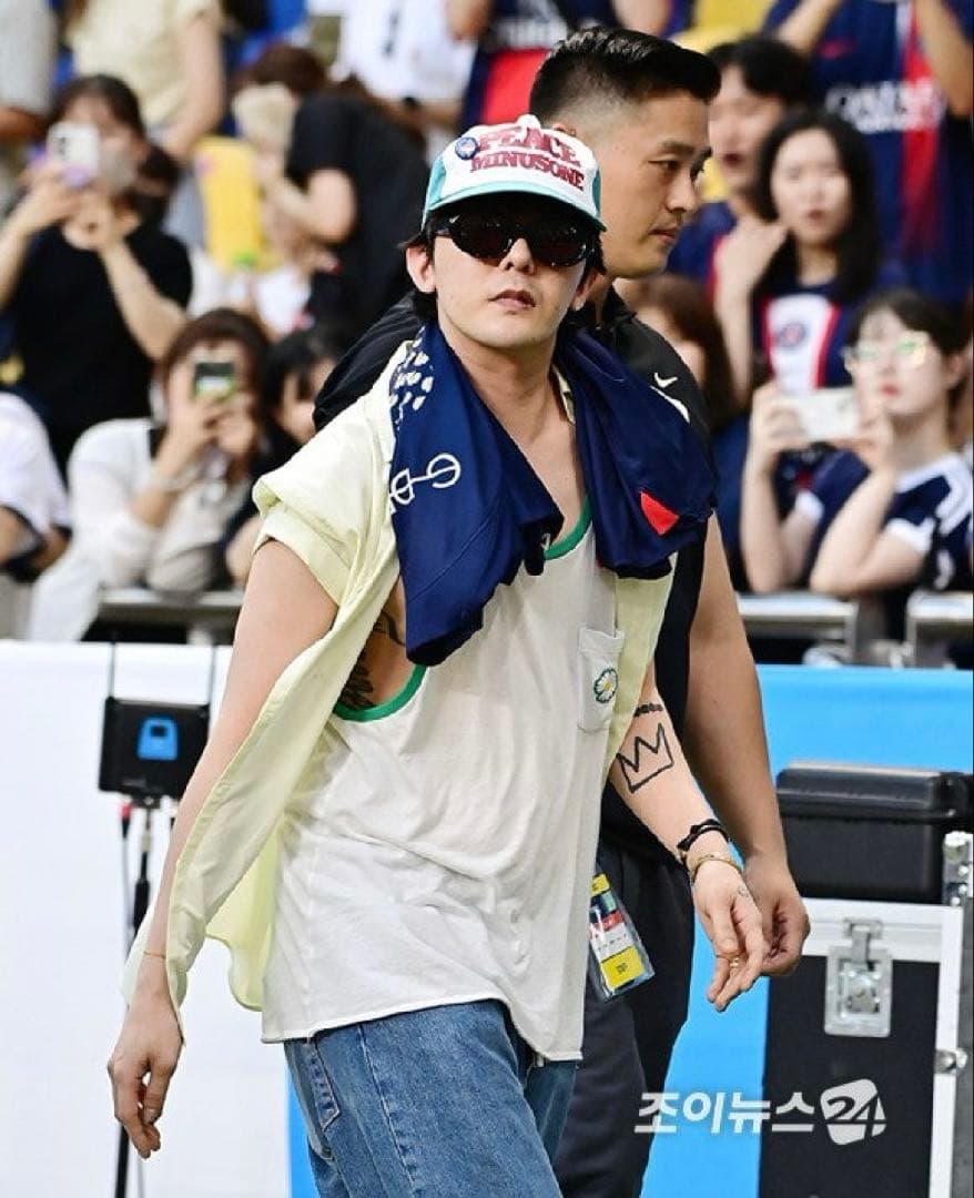 PSG G-DRAGON PEACEMINUSONE ユニフォーム