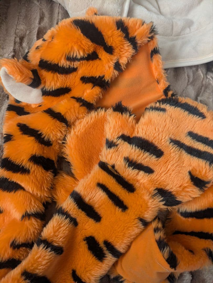 ティガー 被り物
