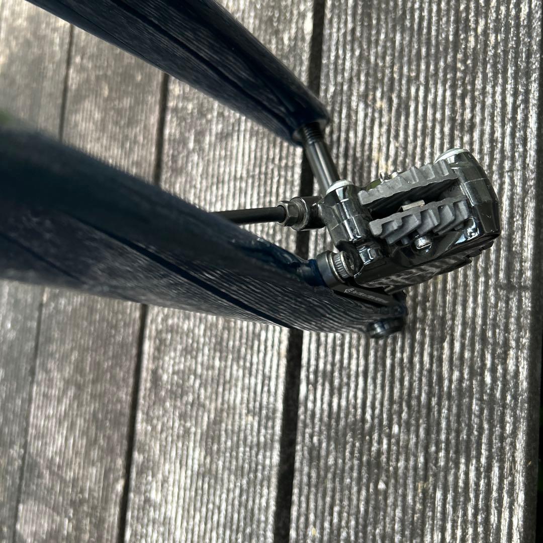 青いアルミニウムロードバイクフレーム