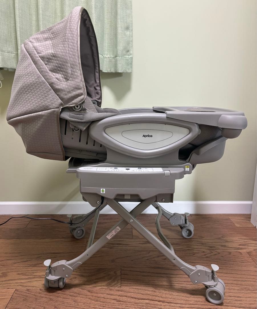 ユラリズム　電動　オートプレミアム　ハイローチェア　アップリカ