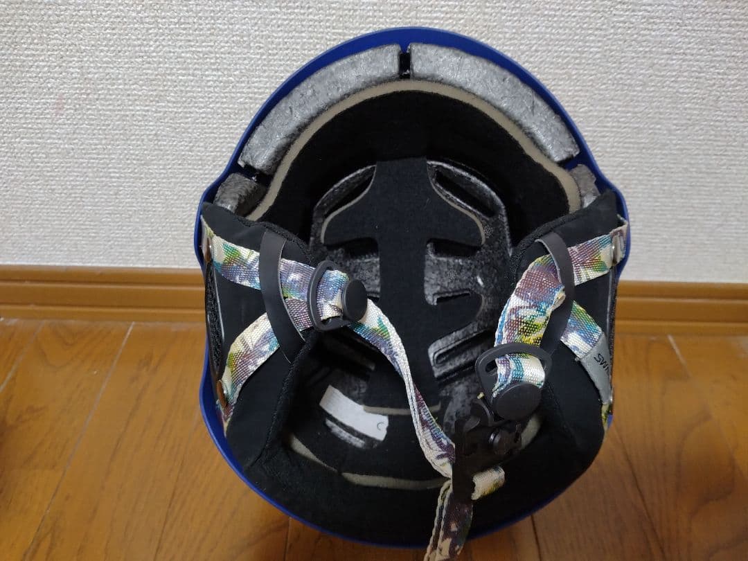 ジュニア用スキー板　ブーツ　ヘルメットセット