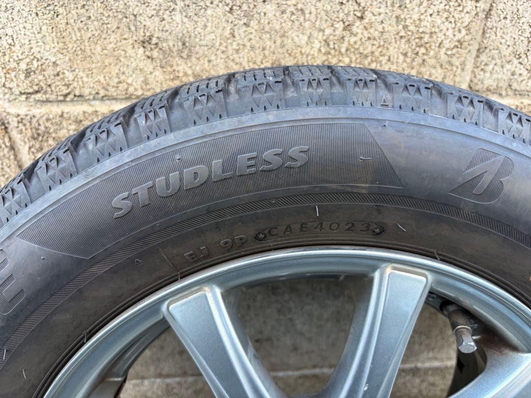 【ＪＵＮ喜】175/65R14 VRX2 スタッドレスタイヤVRX2 ①