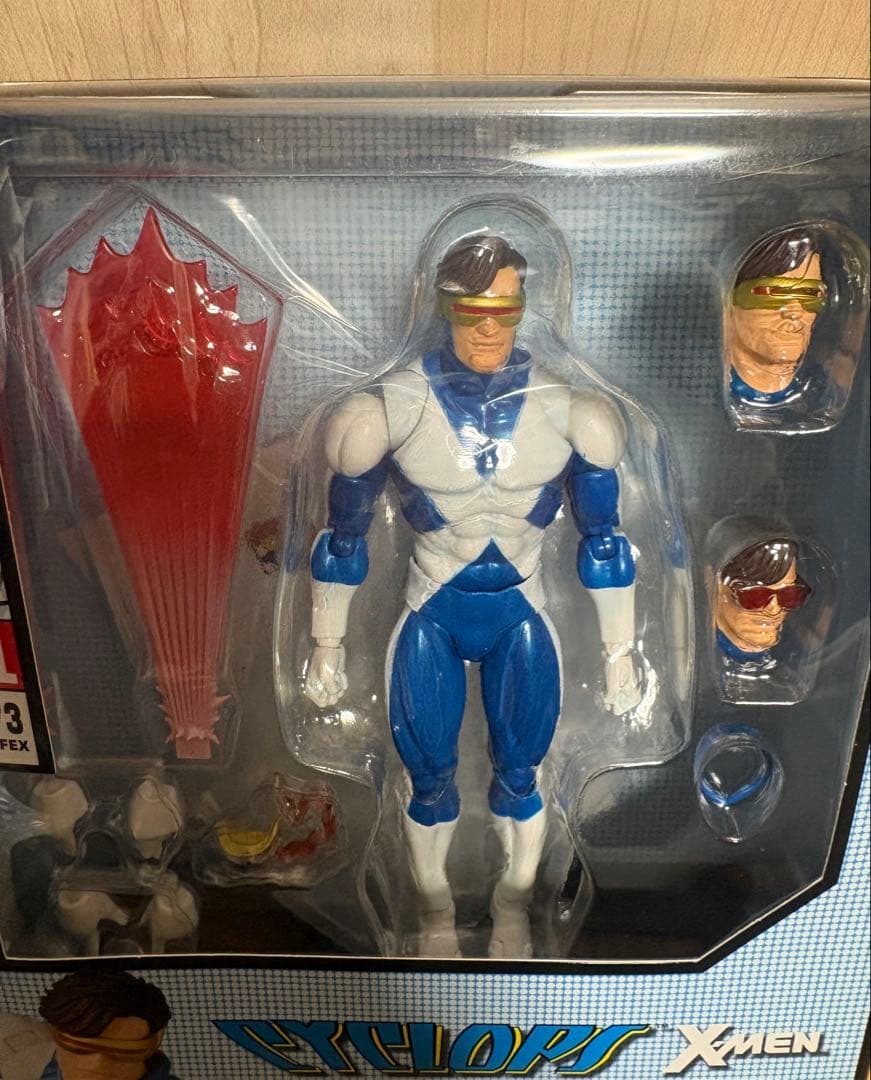 メディコムトイ X-MEN ウルヴァリン & サイクロップス フィギュアセット