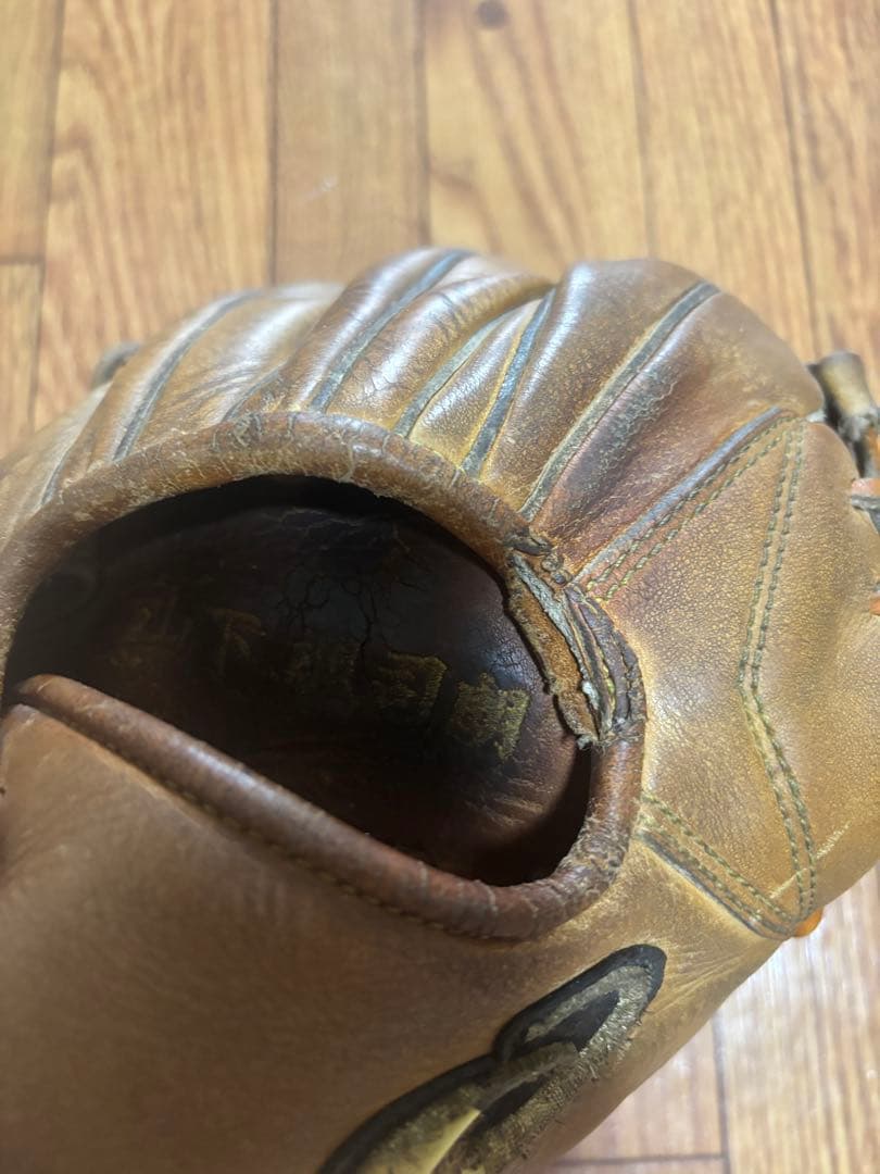 アシックス　ゴールドステージ　硬式　内野手用 軟式でも可