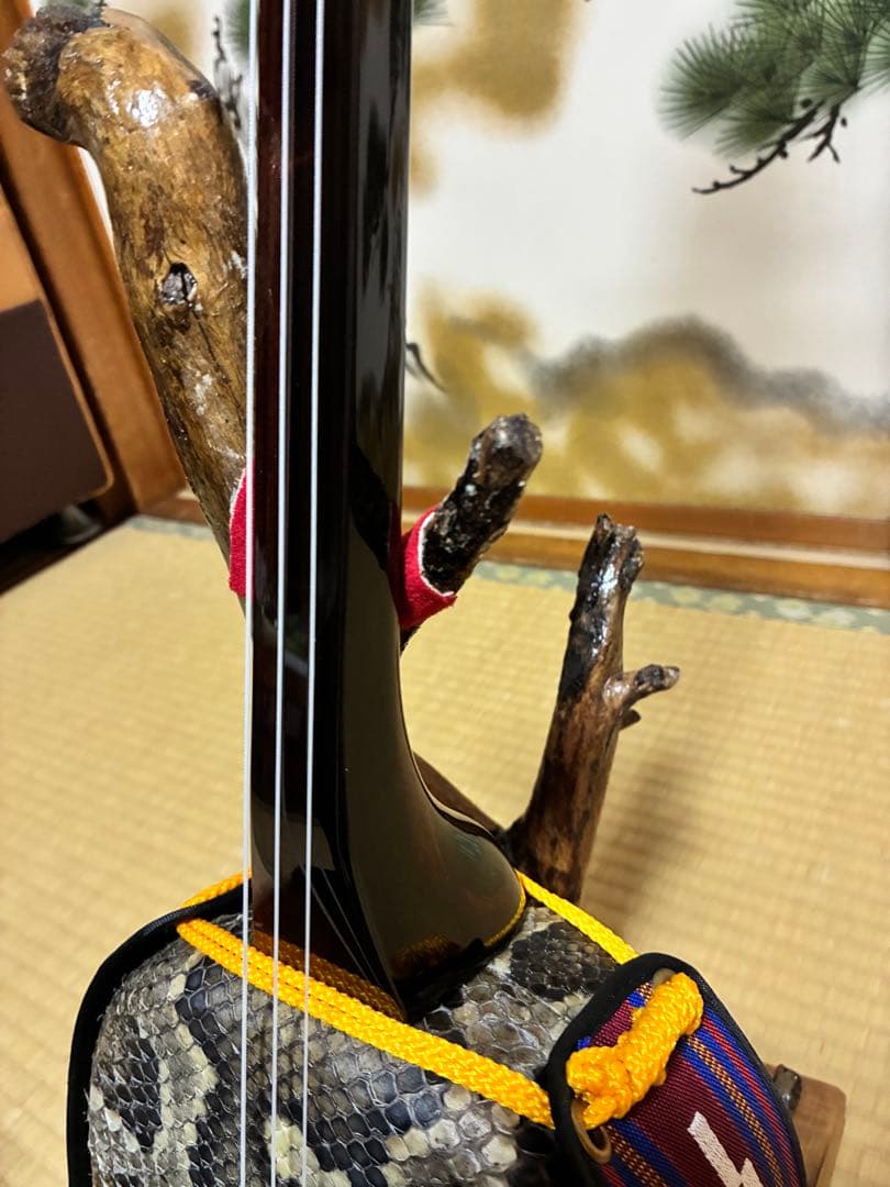 沖縄三線　エーマクルチ　本蛇皮一枚張り！与那城型！ユナー型！