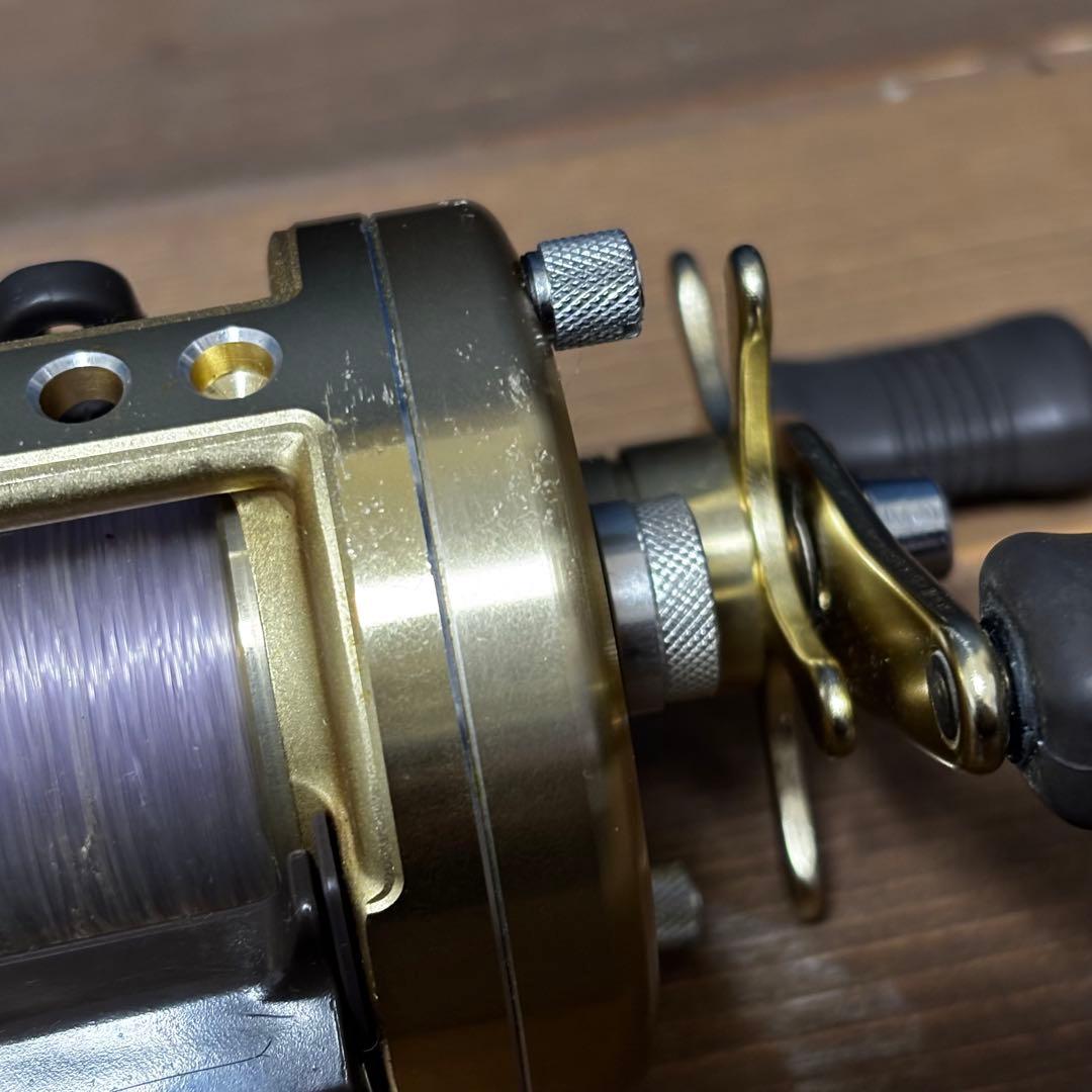 SHIMANO CALCUTTA カルカッタ 200XT