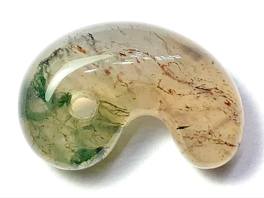 ✳絶品‼️佐渡の錦紅石『岩谷口五色勾玉』勾玉の最上位‼️ 2度と見る事はありません‼️