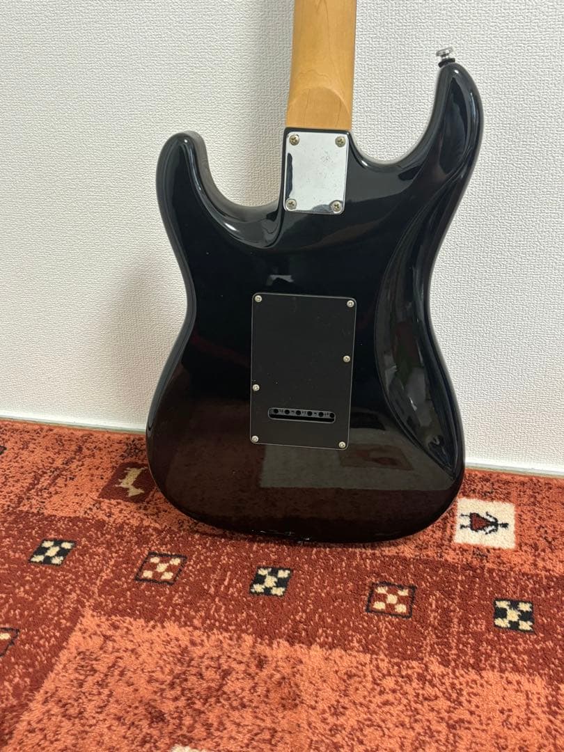 Mavis MST-600 メイプルレッド エレキギター ストラト