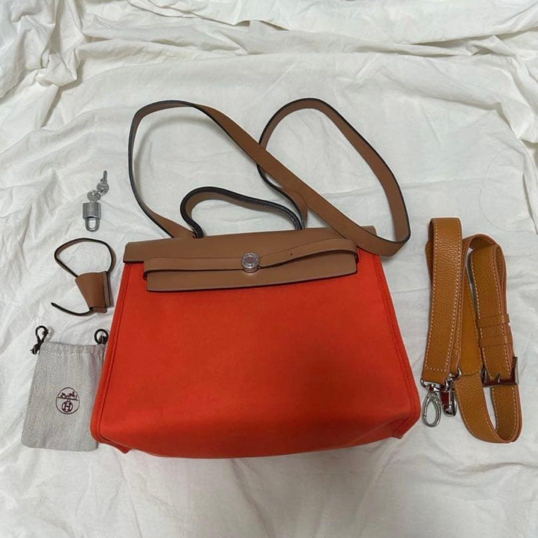 値下げ可能　新品未使用　HERMES オレンジ　ショルダー　バッグ