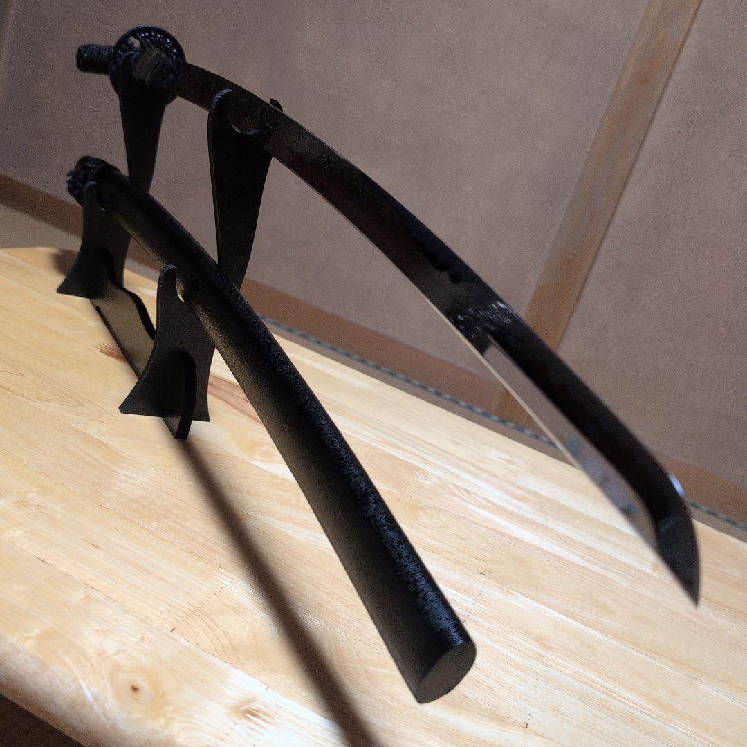 模造刀 (黒石目拵え) 打刀＋脇差し＝二振りセット＋刀掛け台　✰フルセット✰