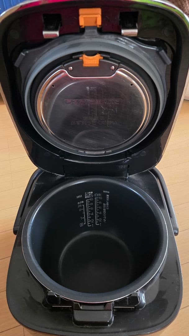 象印炊飯器 豪炎かまど釜　NW-JU18 黒　2019年製