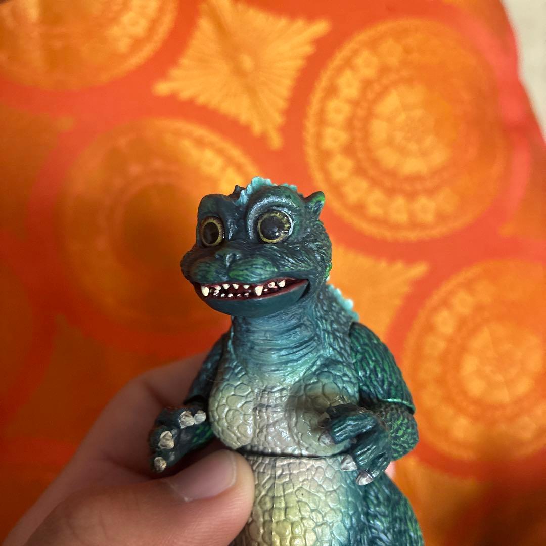 ゴジラ　S.H.Monsterarts リトルゴジラ