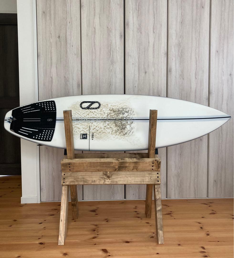 最終値下げ！開閉式！木製サーフボード用メンテナンススタンド　ボードスタンドラック