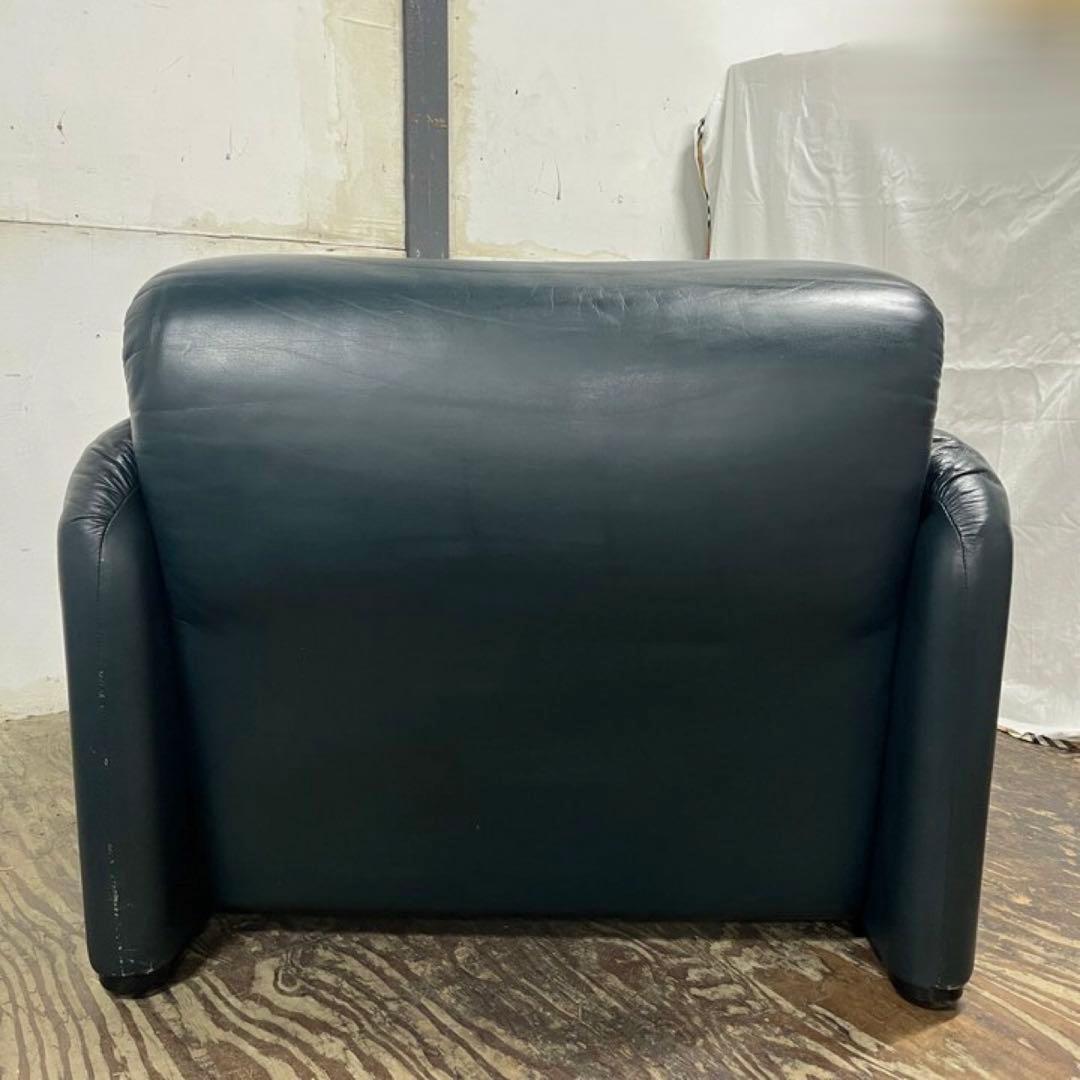 Cassinaカッシーナ 675 MARALUNGAマラルンガ 1人掛けソファ