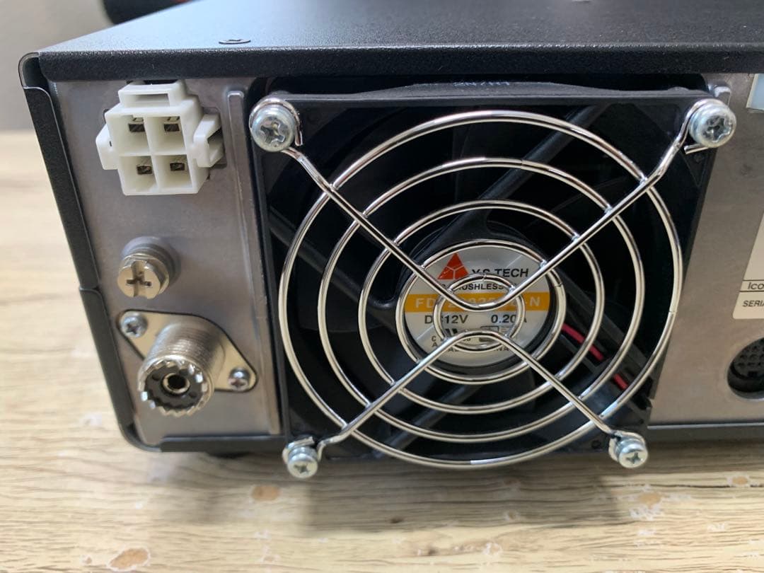 Icom アイコム IC-7300 HF/50MHzトランシーバー