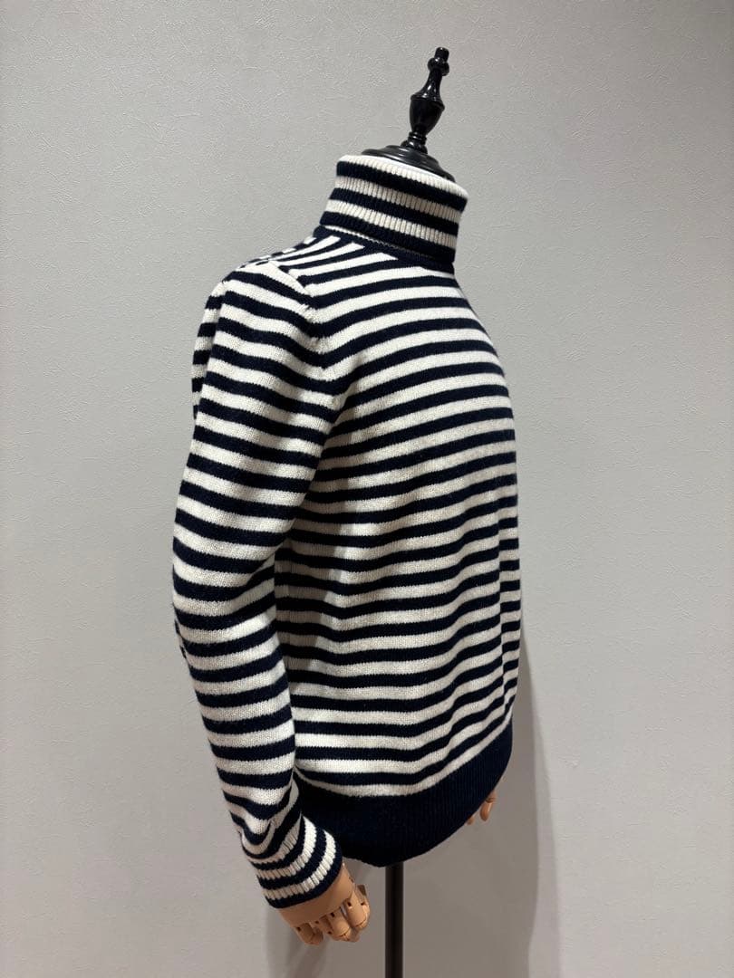 モンクレール　MONCLER ボーダータートルネックニット　ユニセックス