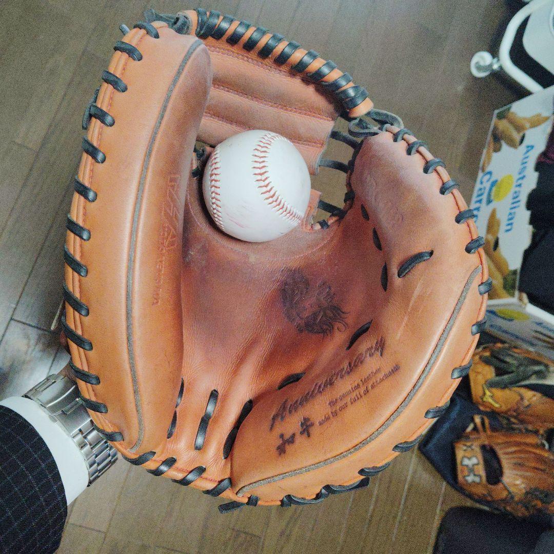 ハタケヤマ　30周年記念ミット