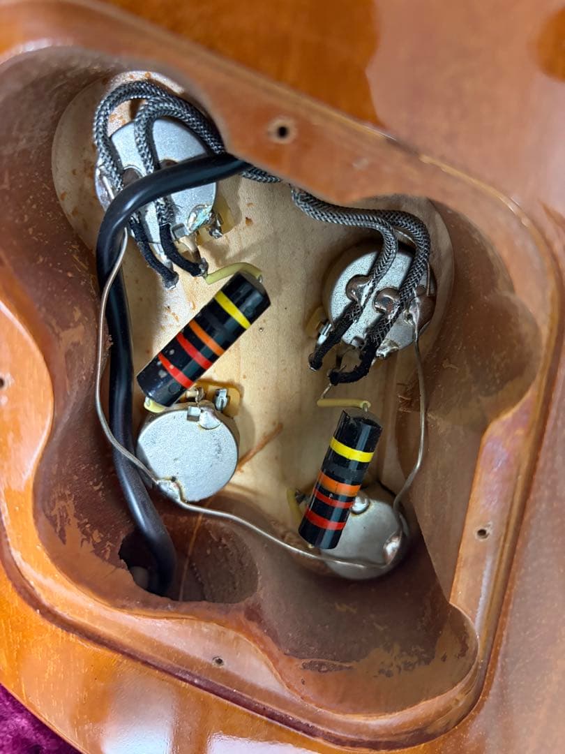 早い者勝ちgibson ギブソン1954 レスポール　ゴールドトップB’z