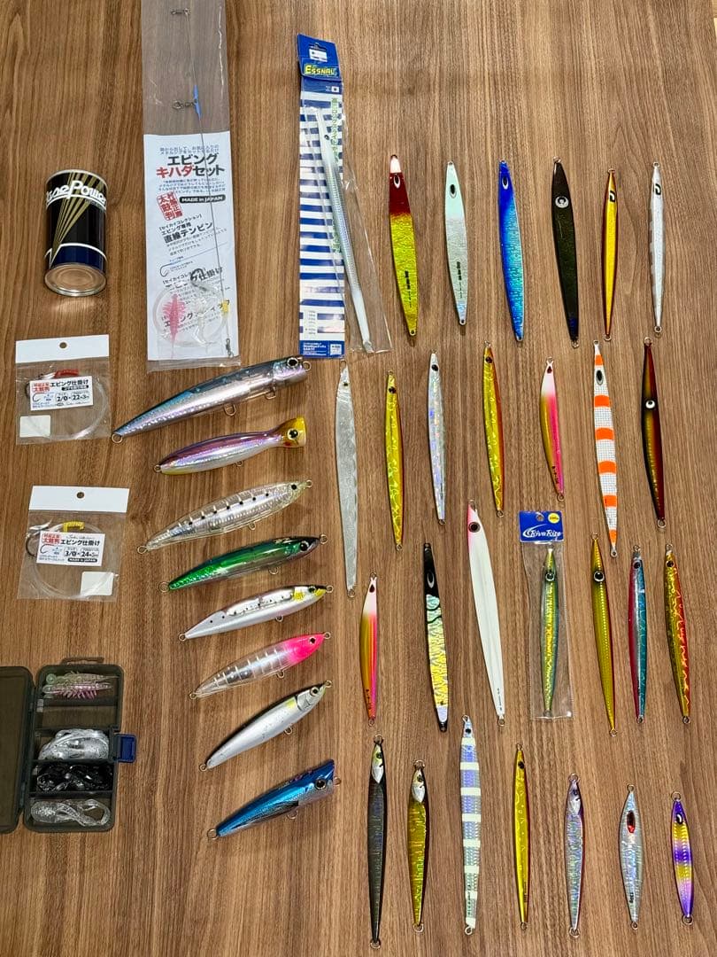 ジグ28本・プラグ　エビング付き（shoutランス、アイヤージグ、鉄ジグ等）