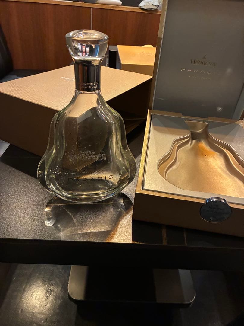 Hennessy Paradis ヘネシー　パラディ　空瓶空箱2セット