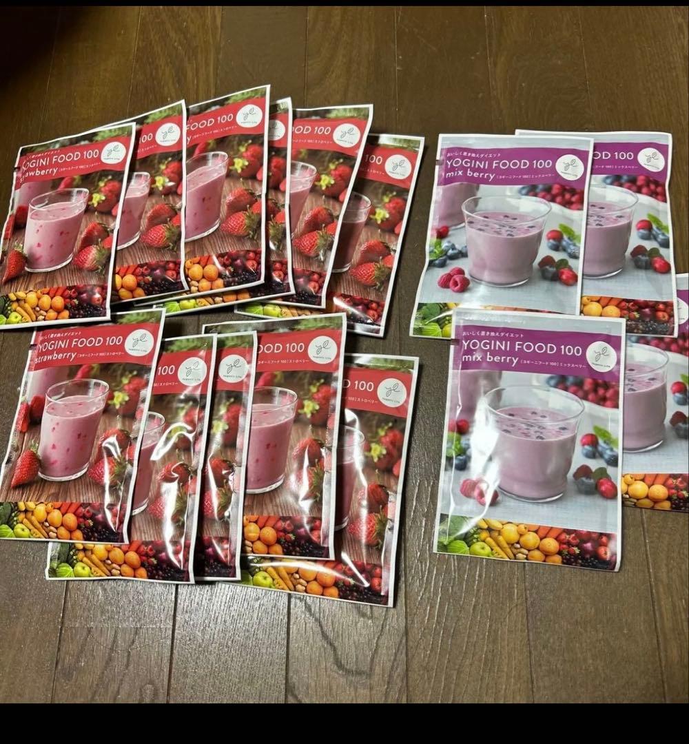 YOGINI FOOD 100のストロベリー味10個とミックスベリー味5個