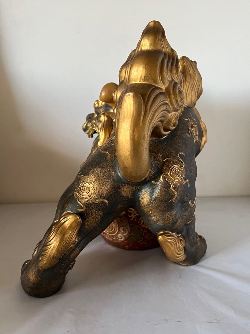 置物　色絵金彩 獅子置物 高30cm 貴重/西き—001