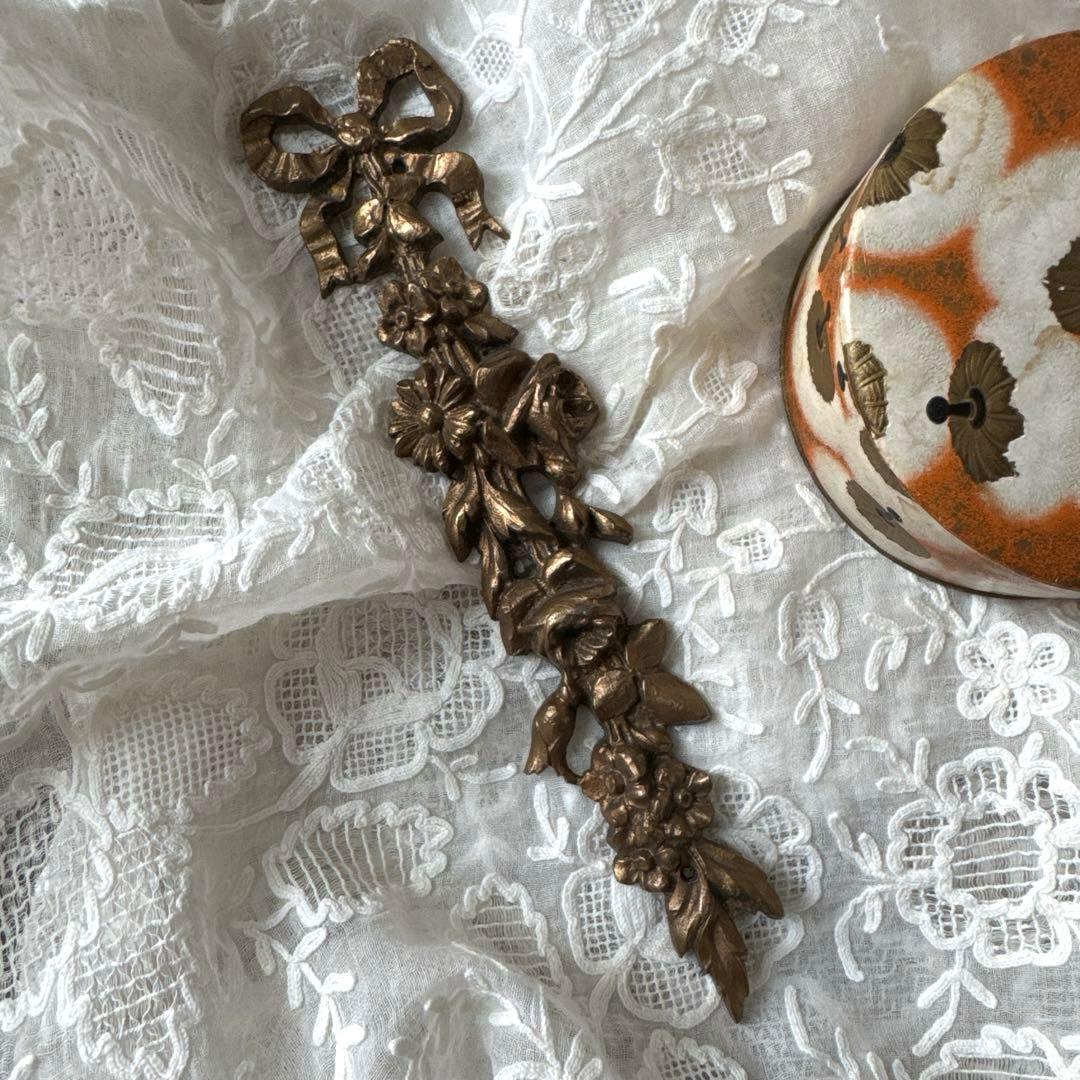 フランスアンティーク　オルモル装飾パーツ　リボンモチーフ　レリーフ