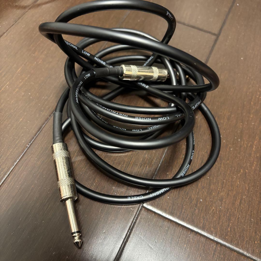 Marshall MG10 アンプ