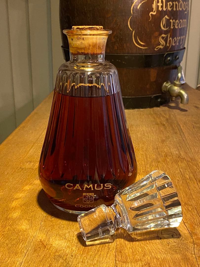 CAMUS コニャック バカラクリスタル　未開封