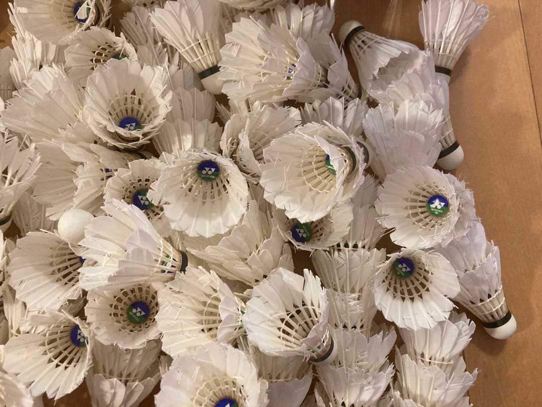 ニューオフィシャル・エアロセンサ700などノック用シャトル130個