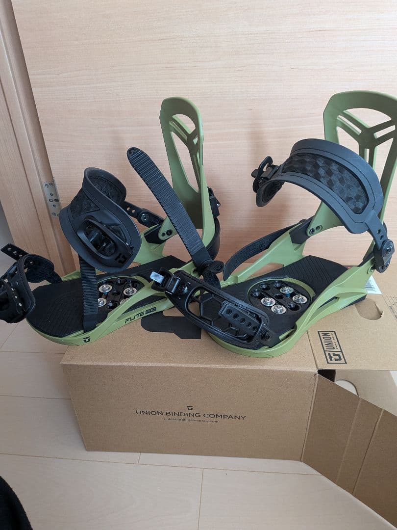 Union24-25 ビンディング フライトプロオリーブグリーンMサイズ最軽量