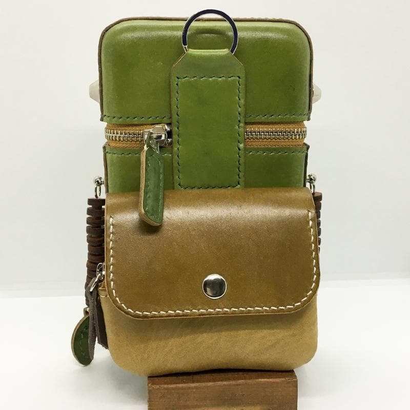 【本革】スマホショルダーバッグ レザーポーチ ウォレット お財布 ハンドメイド