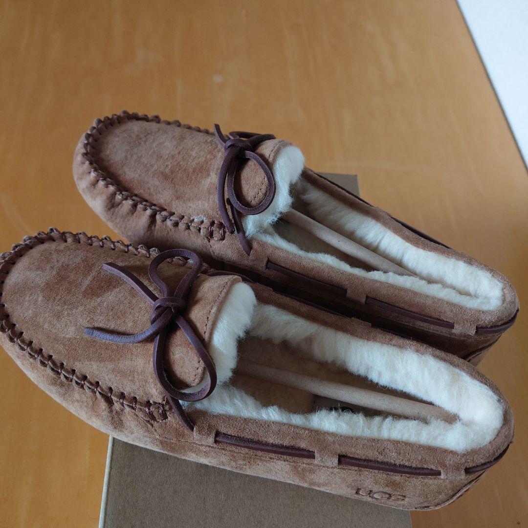 【未使用品】 ugg　アグ　ダコタ　モカシン　チェスナット　25cm　ローファー