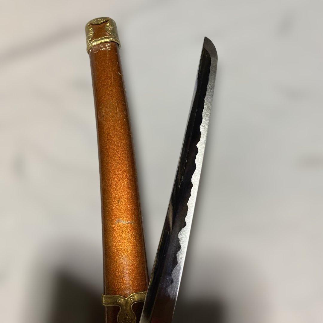 模造刀 太刀 金茶柄 太刀造鍔 太刀造り梨地呂鞘