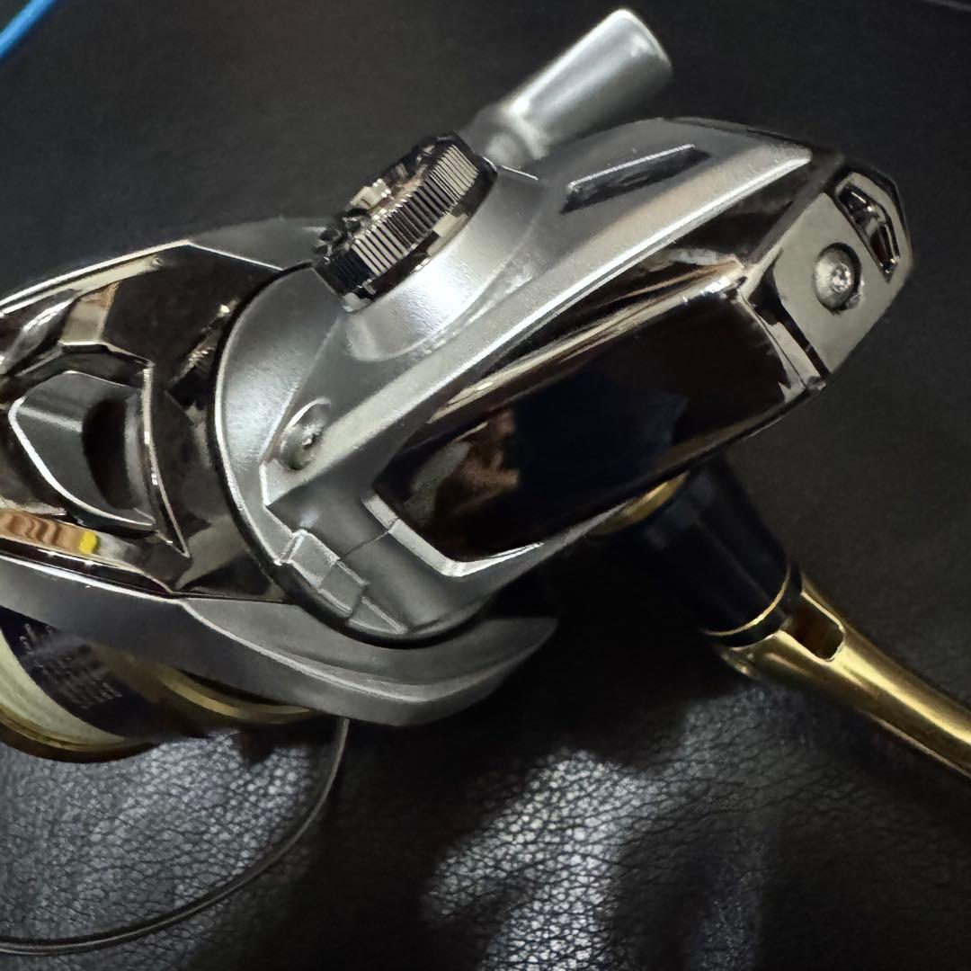 状態良好　18ストラディックSW 4000HG 傷あり