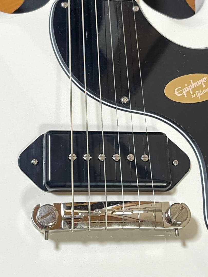 エピフォン YungBlud SG Junior Classic White