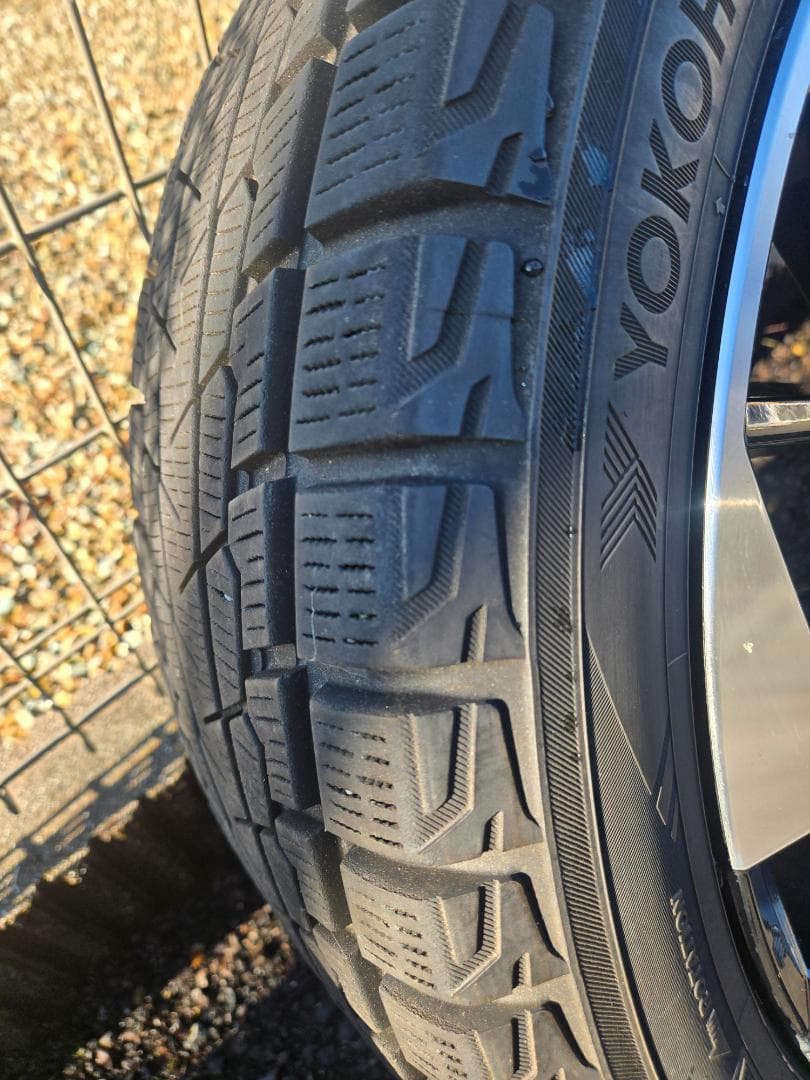 OUTLANDER純正ホイールとスタッドレス