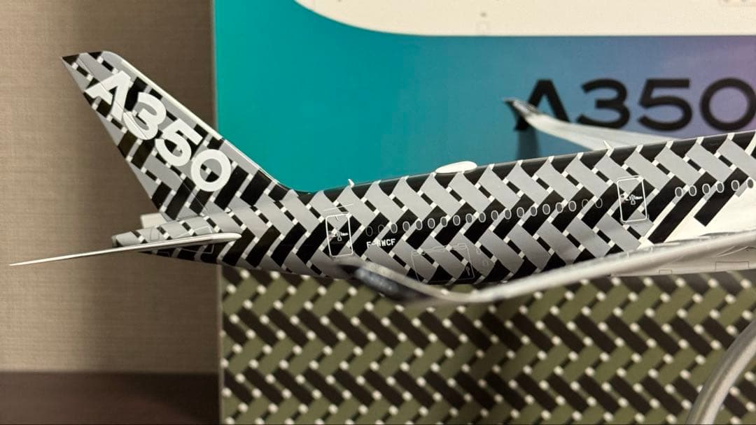 テ*カ様 JC AIRBUS A350-900 ハウスカラー F-WWCF 1/