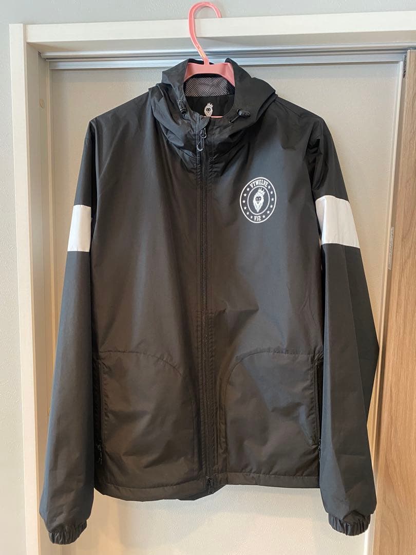 極美品 V12 V TWELVE ゴルフウェア ナイロンジャケット メンズ Ｌ