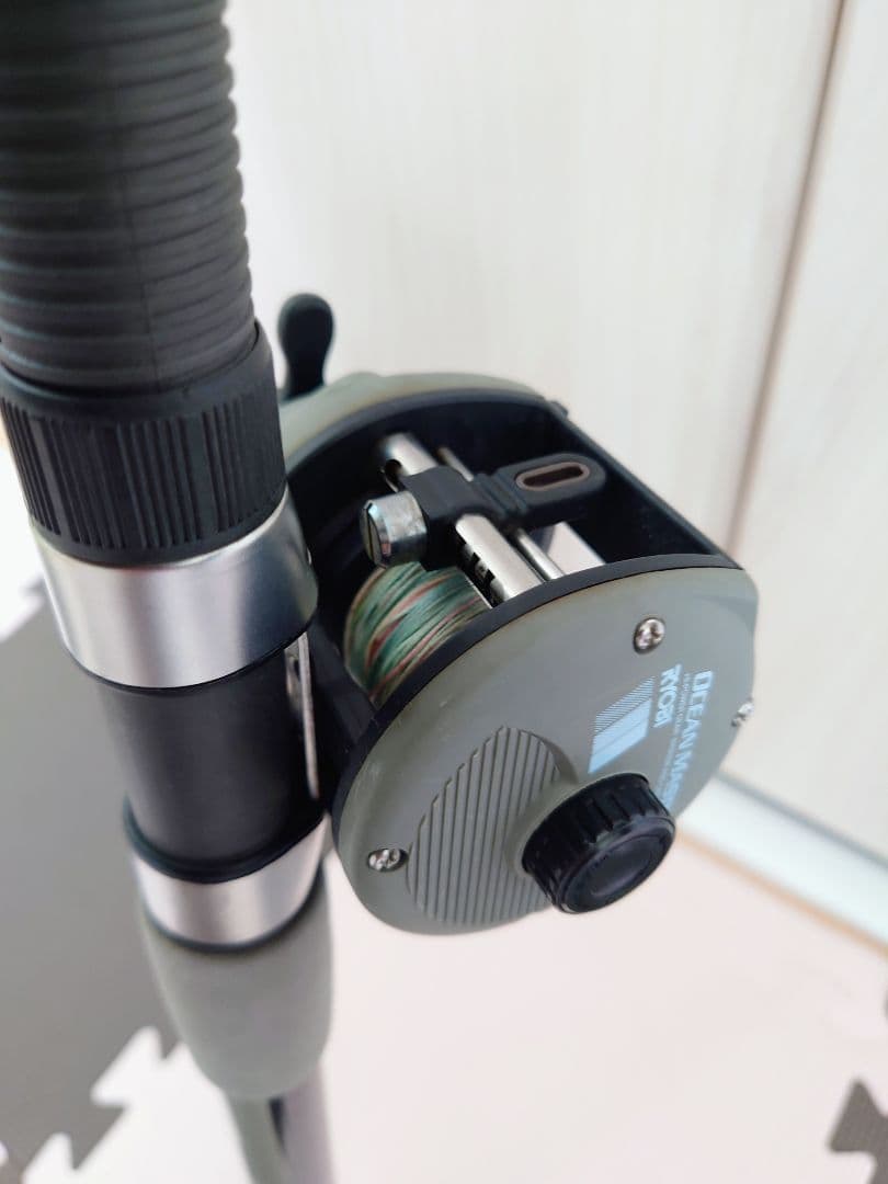 船　ロッド 2本(中通し舟竿)　リール2個　セミハードケース