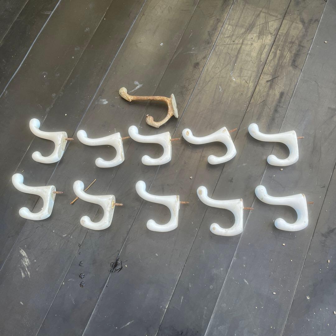 アンティーク陶器製ハンガー10個＋金属製ハンガー１個