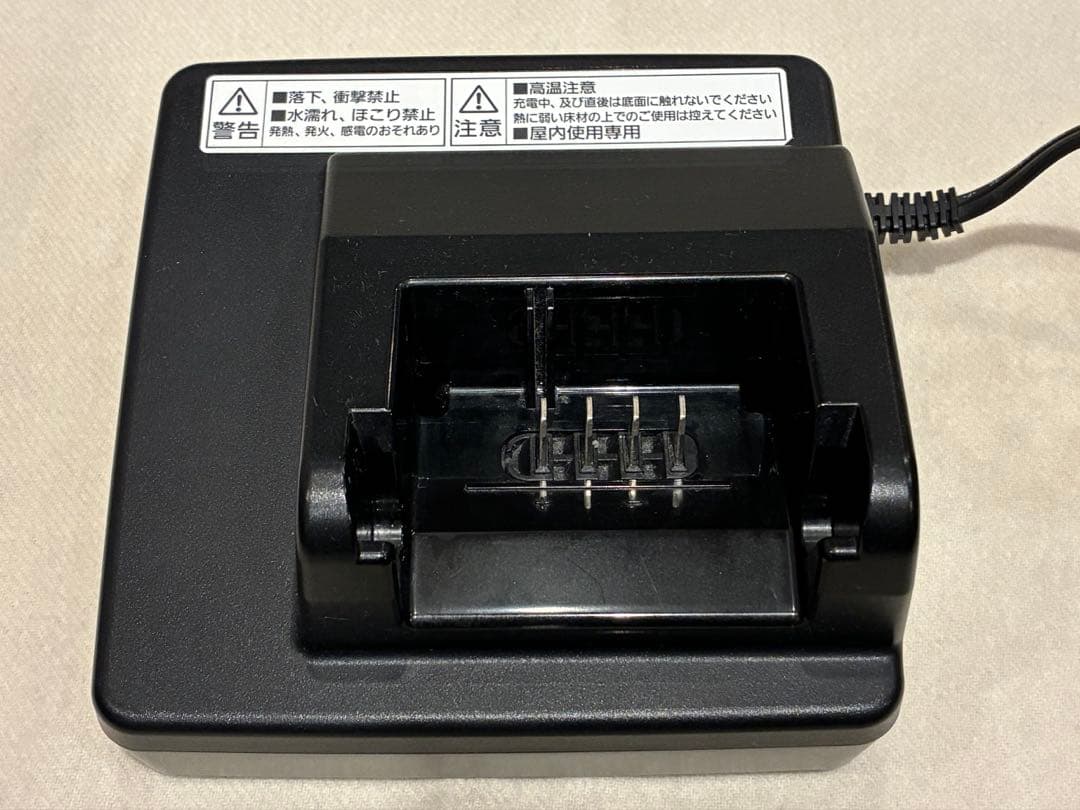 パナソニック電動自転車用バッテリー充電器 NKJ075N（美品）